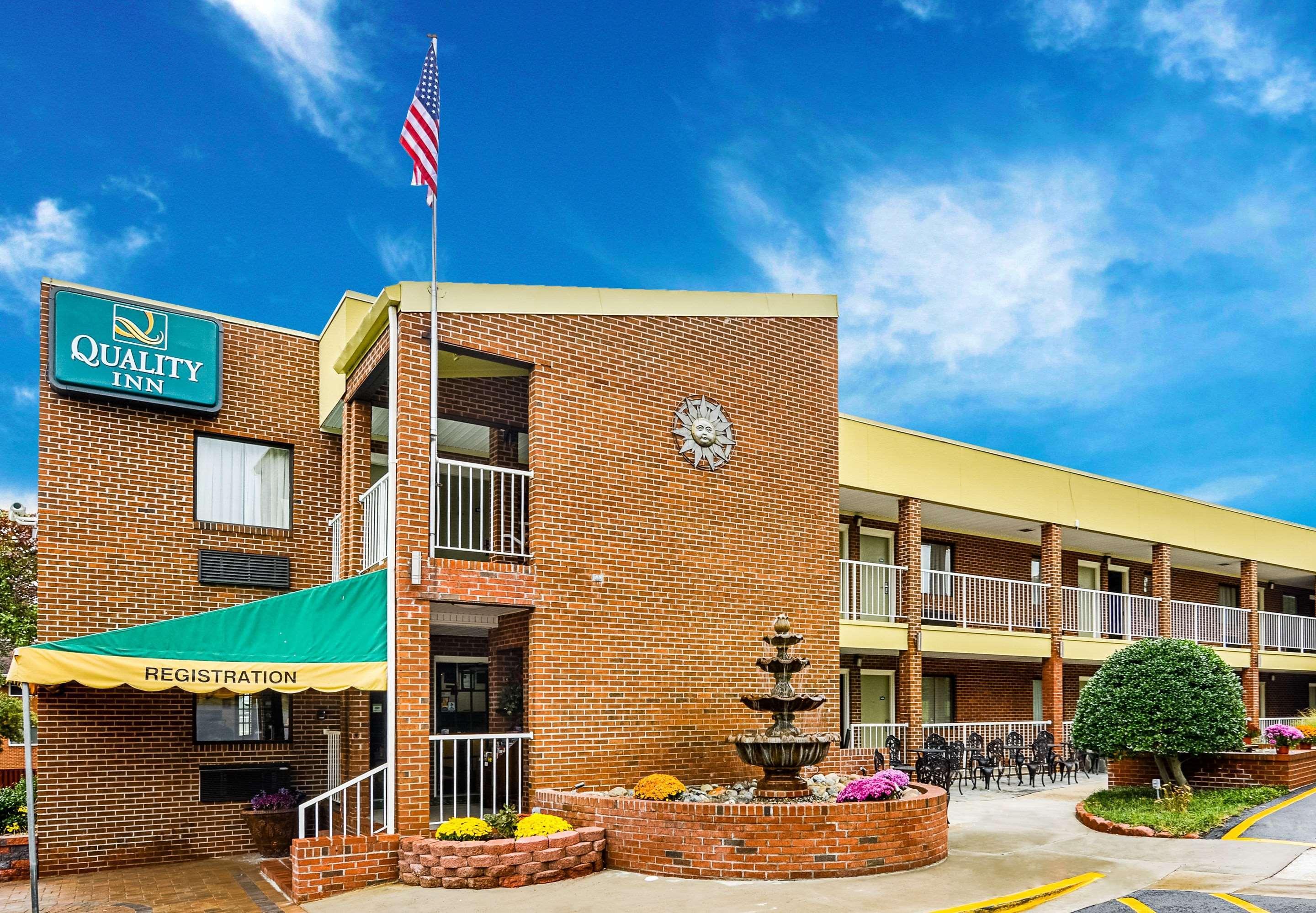 אלכסנדריה Quality Inn Mount Vernon מראה חיצוני תמונה